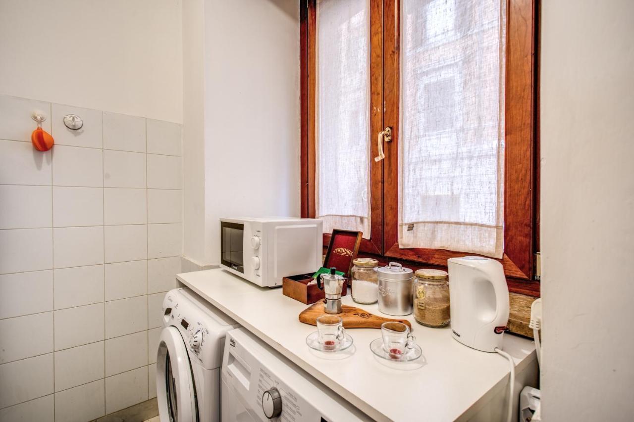 Popolo Accommodation - Lovely Central Apartment Rome Luaran gambar