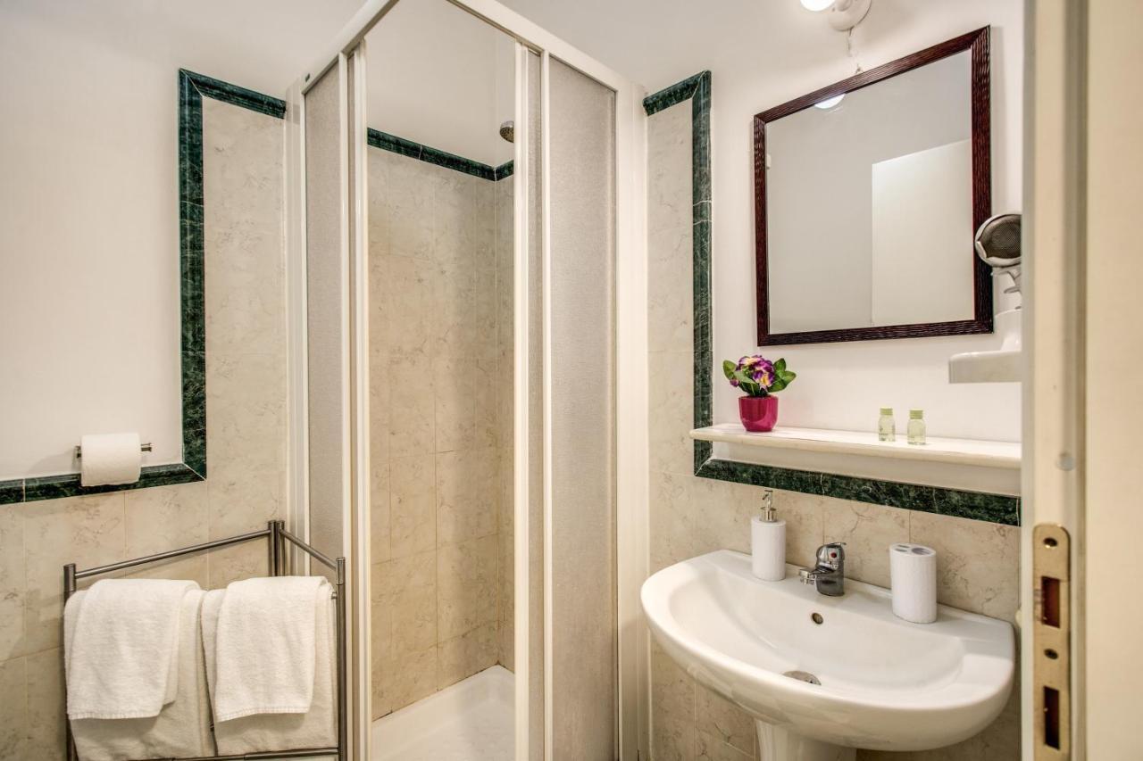Popolo Accommodation - Lovely Central Apartment Rome Luaran gambar