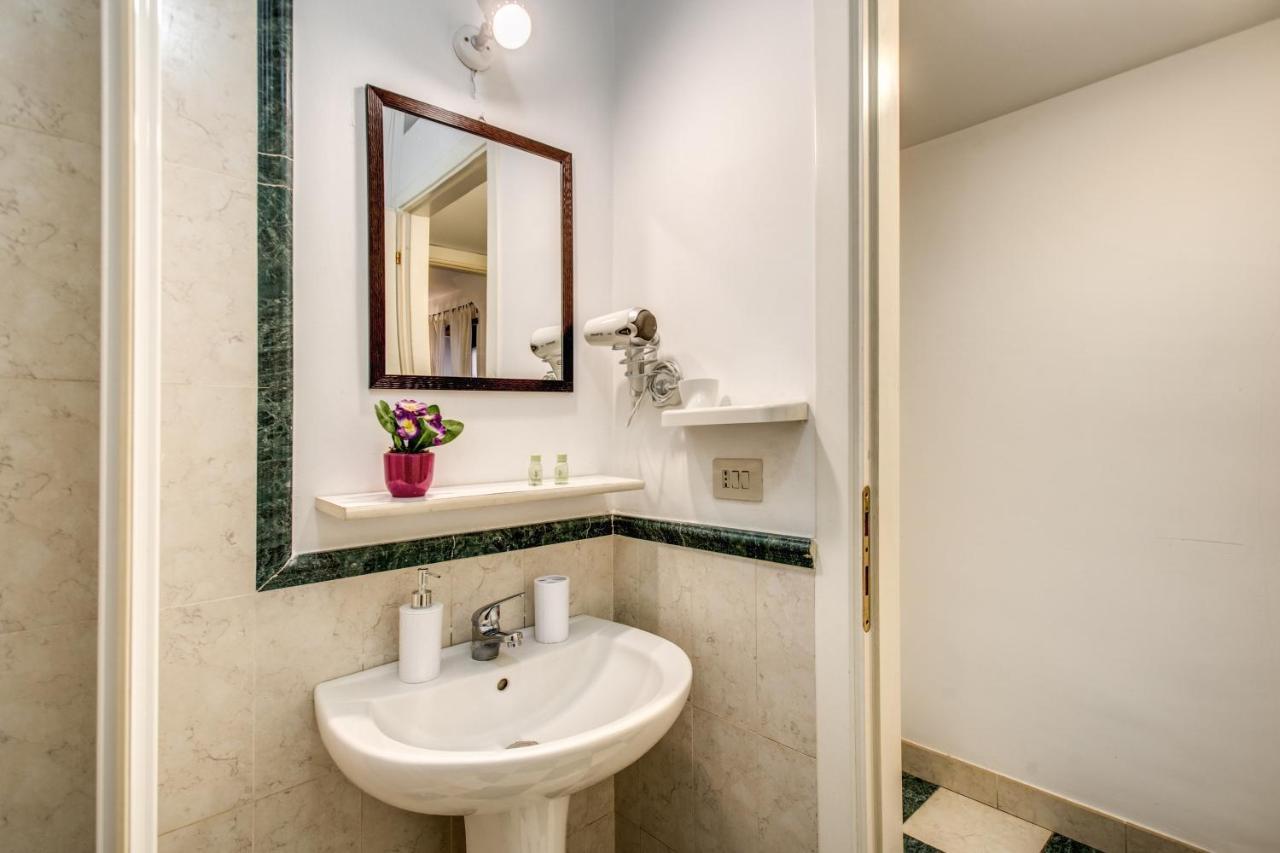 Popolo Accommodation - Lovely Central Apartment Rome Luaran gambar