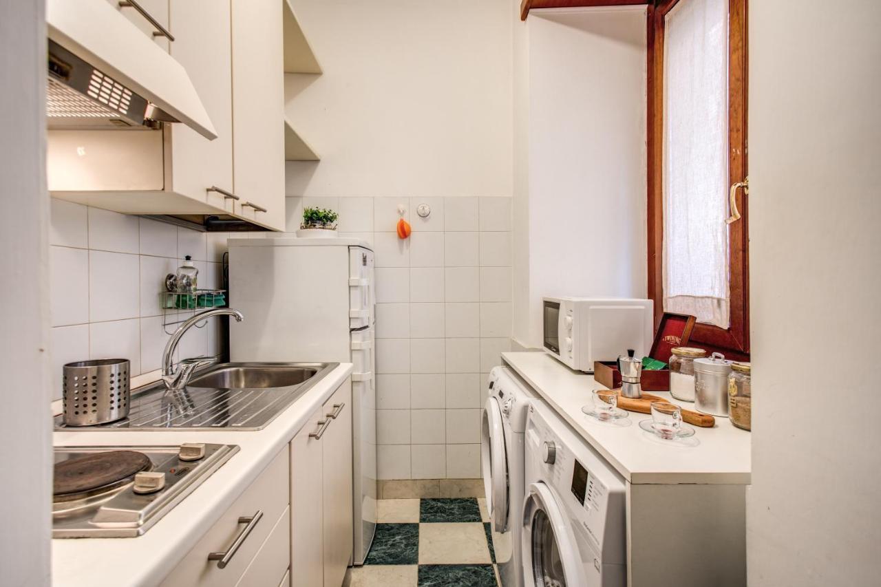 Popolo Accommodation - Lovely Central Apartment Rome Luaran gambar